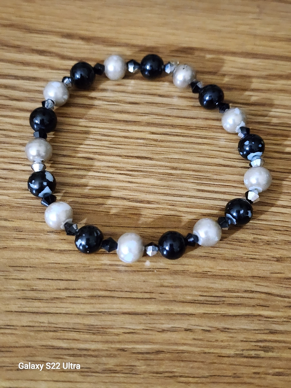 Black and Pearl Stretch Bead Bracelet - Women's Elegant Accent